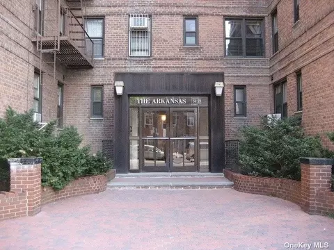 84-19 51 Ave #3D, Elmhurst, NY 11373