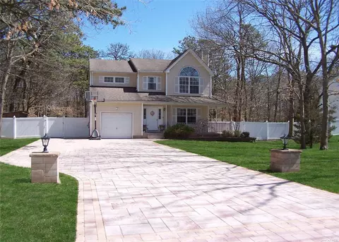 139 N Coleman Rd, Centereach, NY 11720