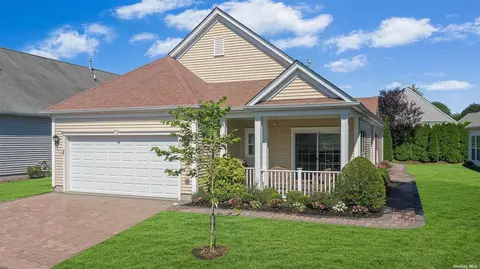 58 Louden Loop #58, Mount Sinai, NY 11766