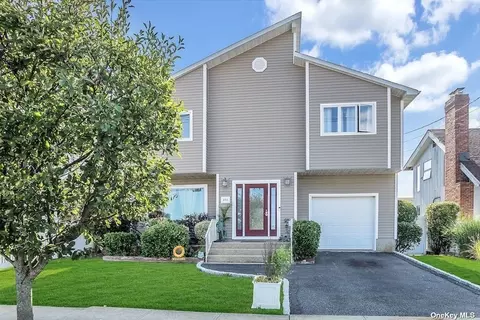 696 Miller Ave, Freeport, NY 11520