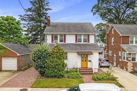80 E Fairview Ave, Valley Stream, NY 11580