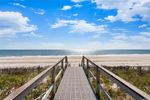 101 Dune Rd #B-14, East Quogue, NY 11942
