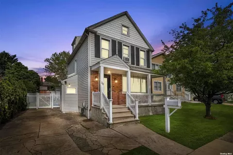 30 2nd Ave, New Hyde Park, NY 11040