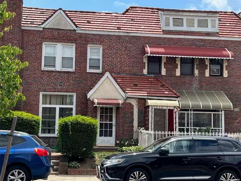 215-40 Murdock Ave, Queens Village, NY 11429