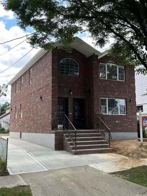 160-20 78th Rd, Fresh Meadows, NY 11366