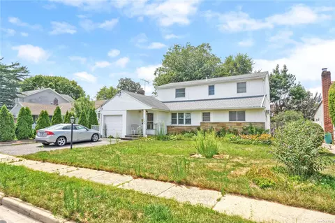 356 Harrison Ave, Massapequa, NY 11758