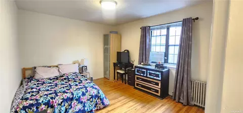 144-17 79 Ave #1C, Flushing, NY 11367