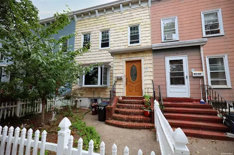 91-44 110th St, Richmond Hill, NY 11418