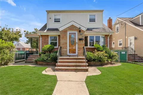 155 Fairfield Ave, Mineola, NY 11501