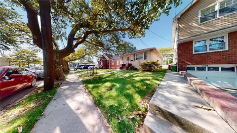 206 Bache Ave, Staten Island, NY 10306