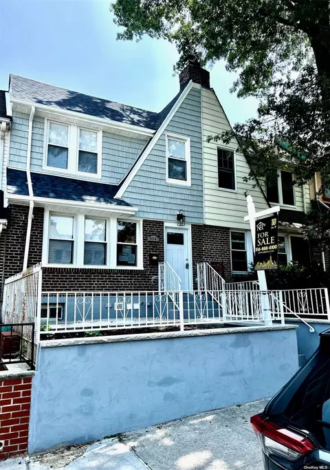 30-47 86th St, East Elmhurst, NY 11369