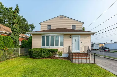 15 Burke Ave, Jericho, NY 11753