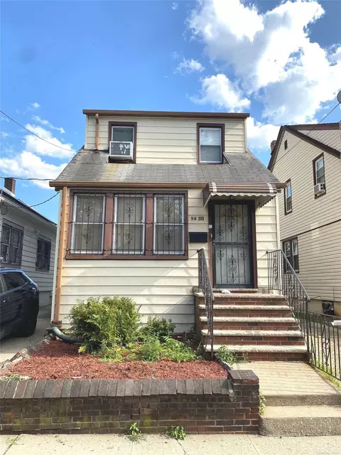 94-30 54th Ave, Elmhurst, NY 11373