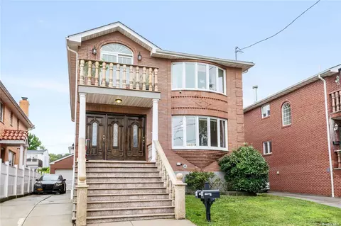 64-37 230 St, Oakland Gardens, NY 11364