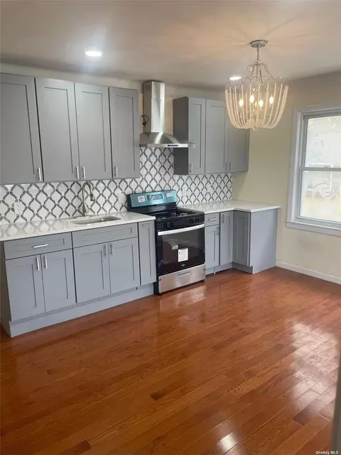 115-54 203 St, Jamaica, NY 11412