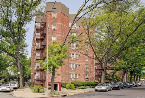 66-92 Selfridge St #6H, Forest Hills, NY 11375