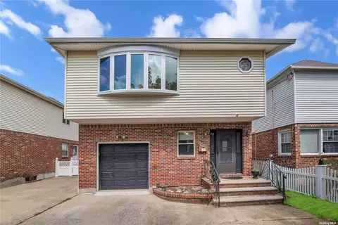 116 N 5th St, New Hyde Park, NY 11040