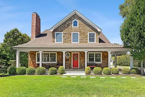 133 Halsey St, Southampton, NY 11968