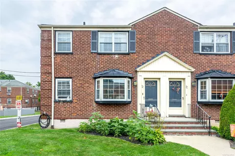 69-44 213th St #B, Oakland Gardens, NY 11364