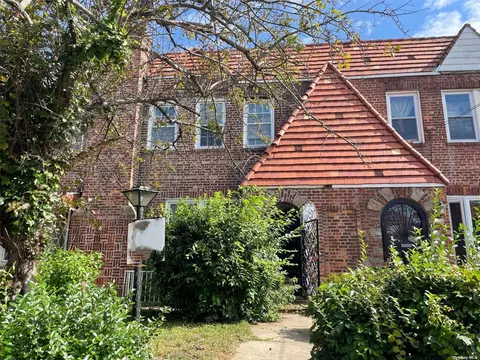 116-35 224th St, Cambria Heights, NY 11411
