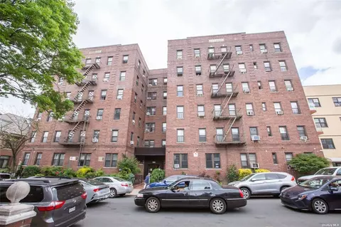 40-37 77 St #3G, Elmhurst, NY 11373