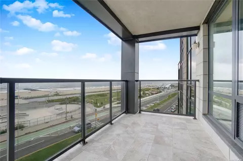 91-16 Shore Front Pkwy #5A, Rockaway Beach, NY 11693