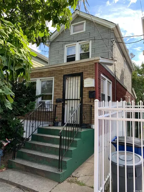 130-05 135th Pl, Jamaica, NY 11420