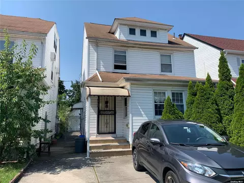 92-08 216th St, Queens Village, NY 11428