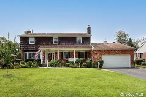 226 Toronto Ave, Massapequa, NY 11758