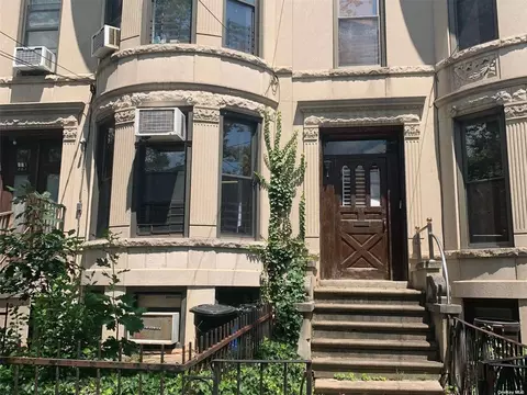 955 52nd St, Brooklyn, NY 11219