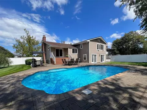 47 Orange Dr, Jericho, NY 11753