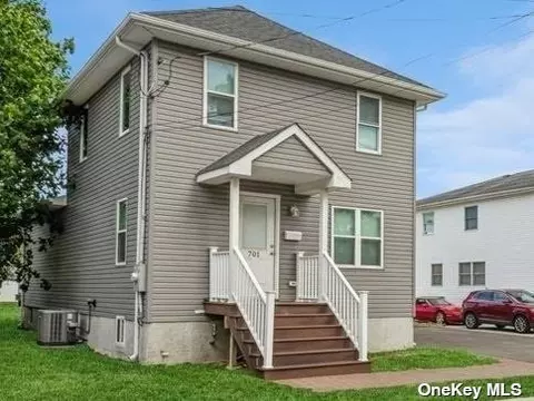 701 Virginia Ave, North Bellmore, NY 11710