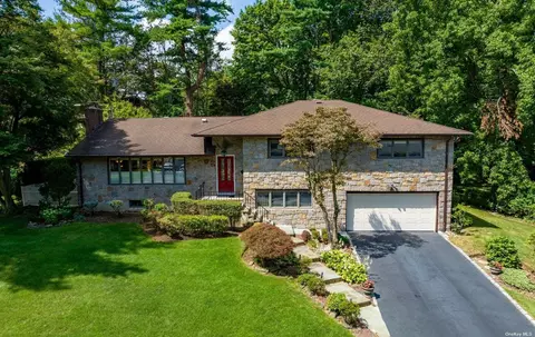 59 Highland Ave, Roslyn, NY 11576