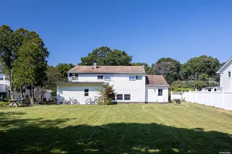 83 Andreano Ave, Patchogue, NY 11772