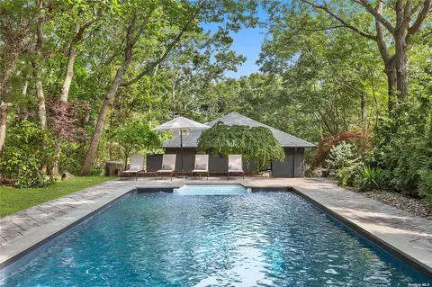 41 Wickatuck Dr, Sag Harbor, NY 11963