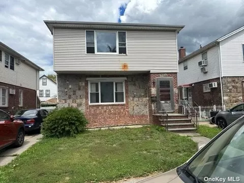 142 09 59th Ave, Flushing, NY 11355