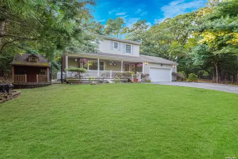 182 Ashton Rd, Middle Island, NY 11953