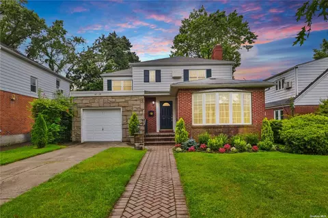 80-08 222nd St, Queens Village, NY 11427