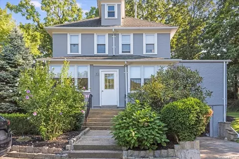 7 2nd St, Locust Valley, NY 11560