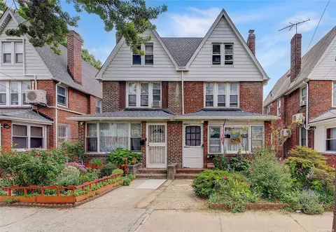 146-24 Holly Ave, Flushing, NY 11355