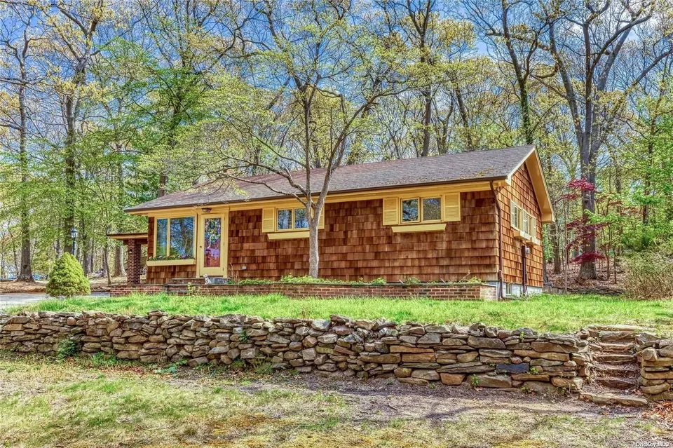 114 Dogwood Dr, Wading River, NY 11792 32 Photos Movoto