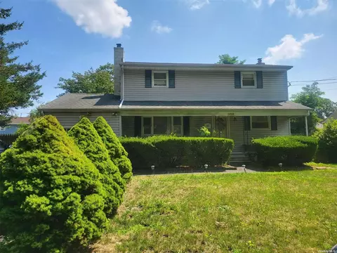 Undisclosed, Copiague, NY 11726