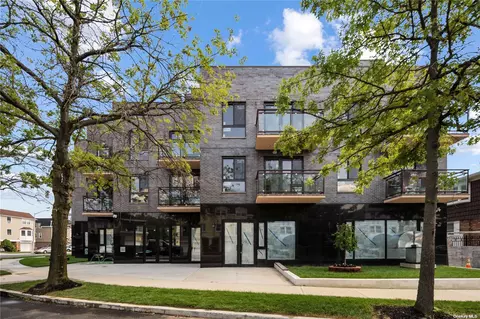 214-10 15 Ave #4B, Bayside, NY 11360