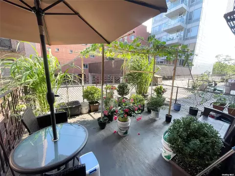 144-30 Sanford Ave #1N, Flushing, NY 11355