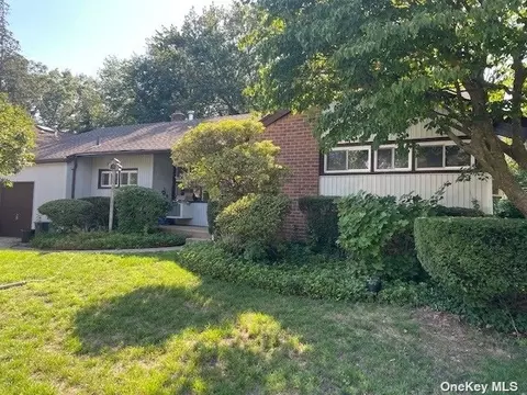 610 Richmond Rd, East Meadow, NY 11554