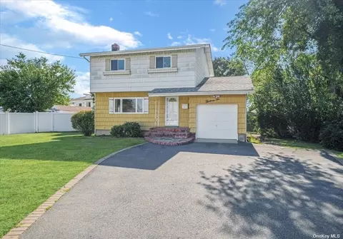 1310 Newbridge Rd, North Bellmore, NY 11710