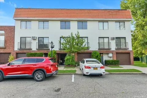 3-18 Julius Rd #18 C, College Point, NY 11356