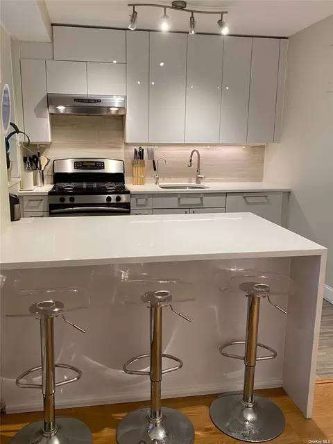 97-37 63 Rd #8M, Rego Park, NY 11374