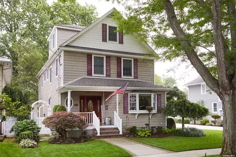 65 Emerson Ave, Floral Park, NY 11001