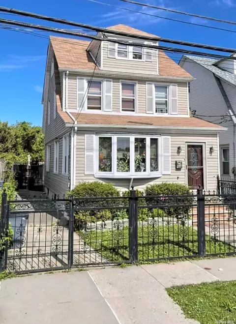 Undisclosed, Jamaica, NY 11433